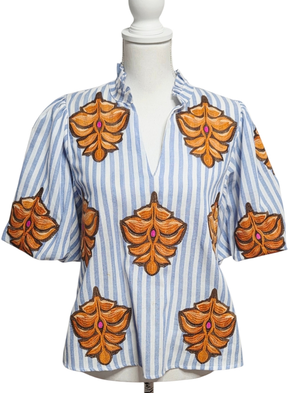 THML Cassie Leaf Embroidered Puff Sleeve Blouse Top Medium - Picture 2 of 6